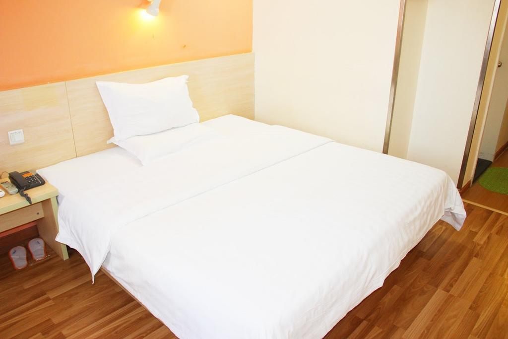 7Days Inn Chongqing Daxigou Renhe Street Esterno foto