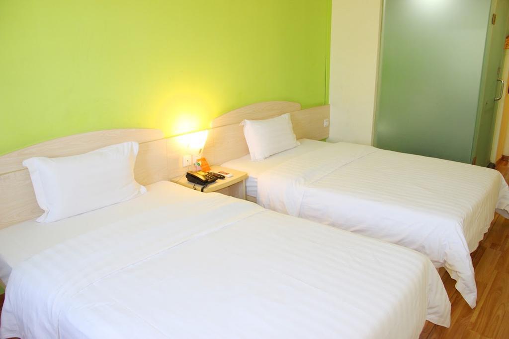 7Days Inn Chongqing Daxigou Renhe Street Esterno foto