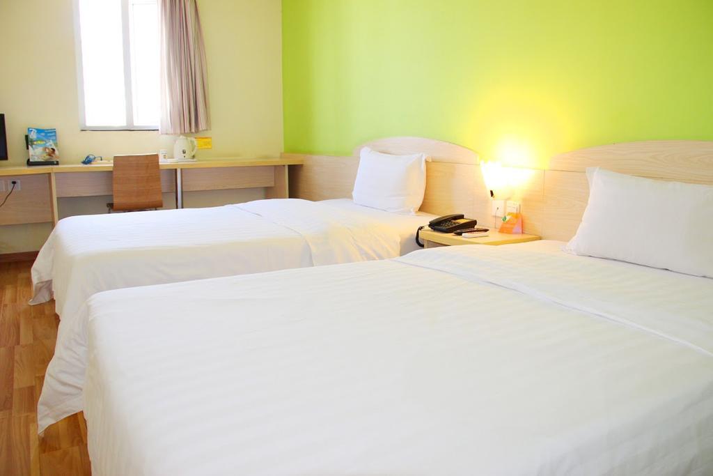 7Days Inn Chongqing Daxigou Renhe Street Esterno foto