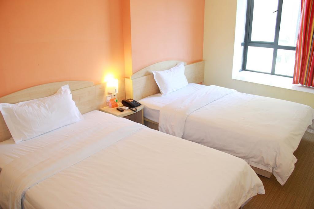 7Days Inn Chongqing Daxigou Renhe Street Esterno foto