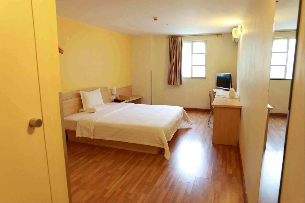 7Days Inn Chongqing Daxigou Renhe Street Esterno foto